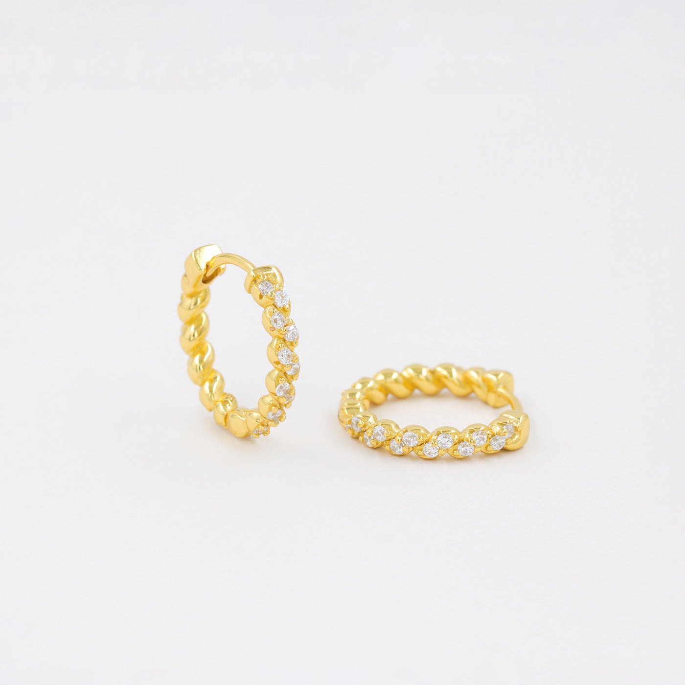 Amelia - Créoles Pavées en Argent Massif