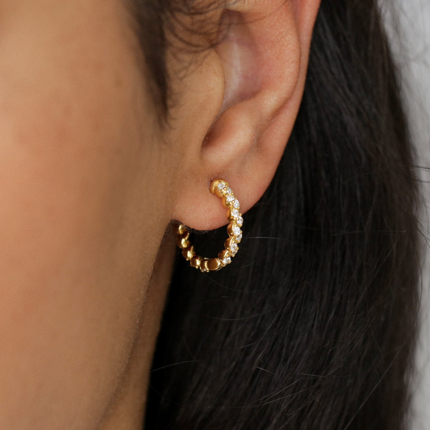 Amelia - Créoles Pavées en Argent Massif