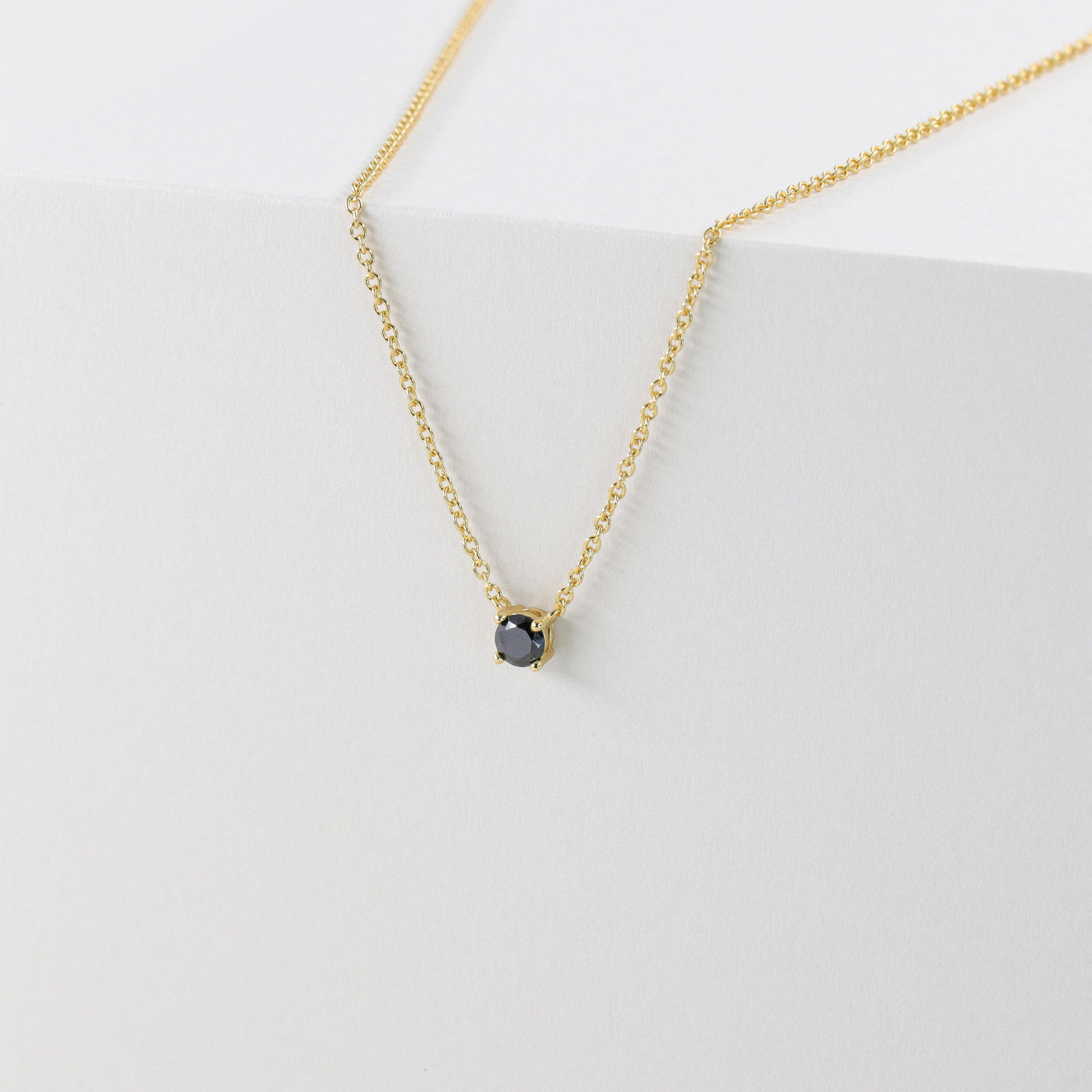 Collier Lina – Solitaire Diamant Noir Synthétique en Argent Massif