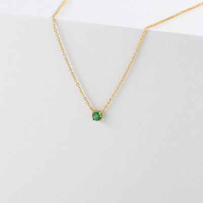 Collier Lina – Solitaire Émeraude Synthétique en Argent Massif