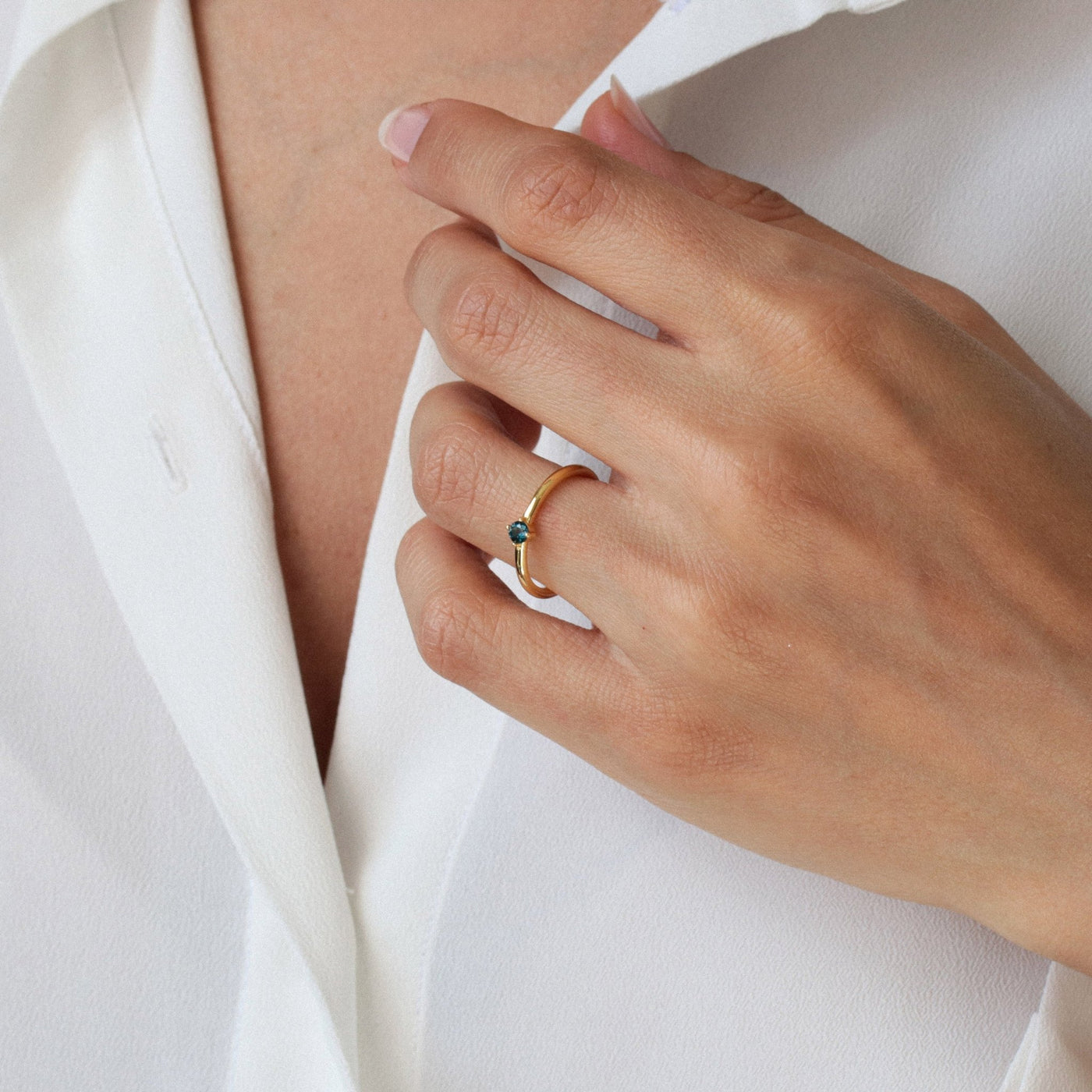 Bague 3mm en Argent Massif et Topaze Bleue Naturelle - Petite Vagabonde