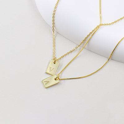 Collier Nina avec Pendentif Rectangulaire Initiale en Argent Massif - Petite Vagabonde