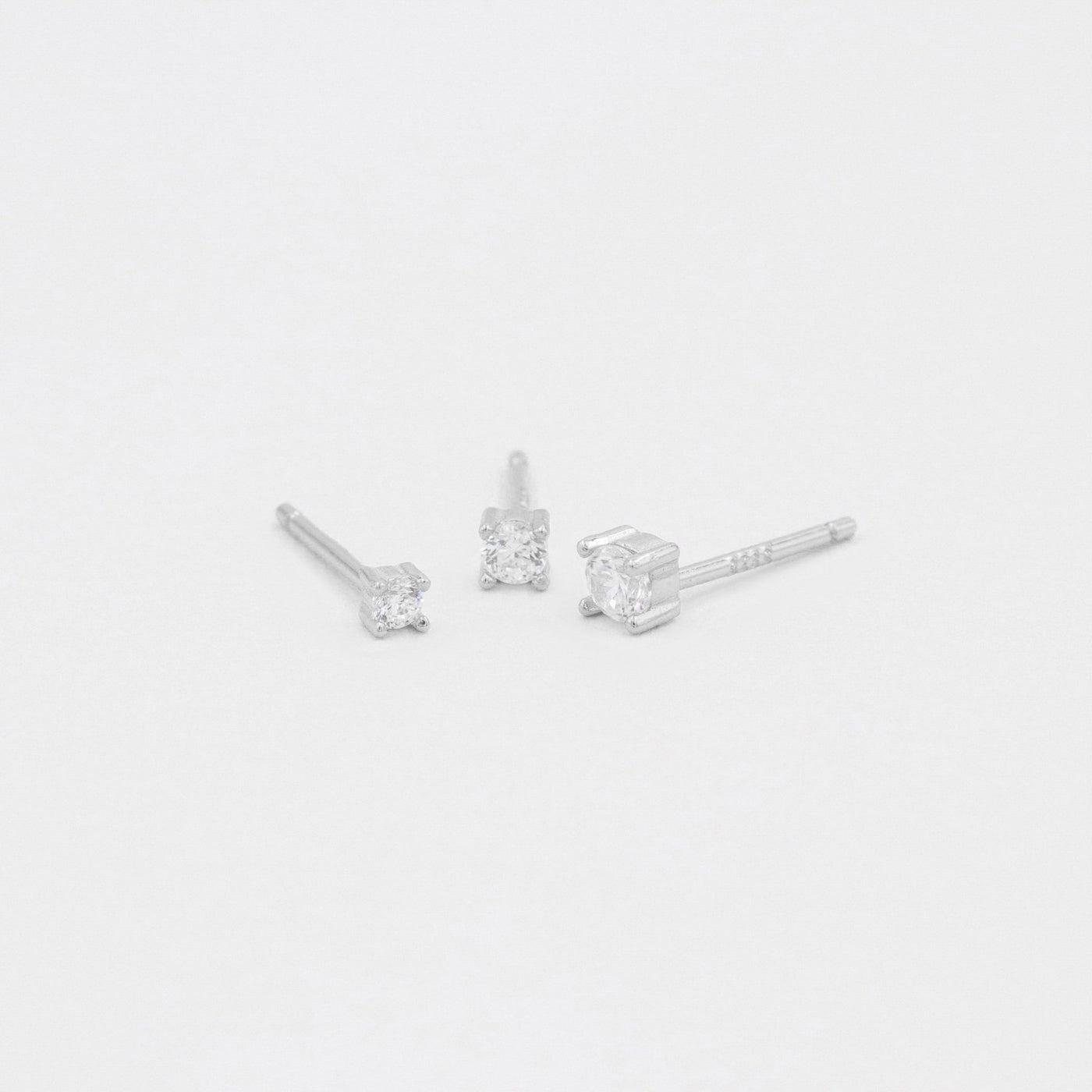 Puces d'oreilles 2 - 3mm - Argent Massif et Diamant Synthétique - Petite Vagabonde