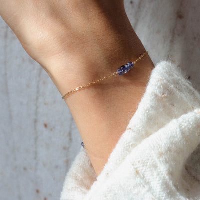 Alina - Bracelet avec Iolite Naturelle - Petite Vagabonde