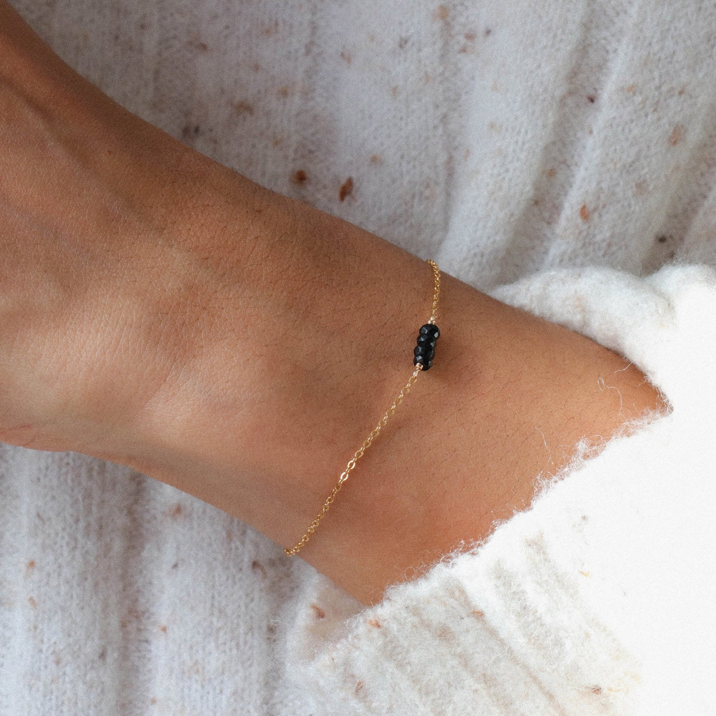 Alina - Bracelet avec Onyx Noir Naturel - Petite Vagabonde