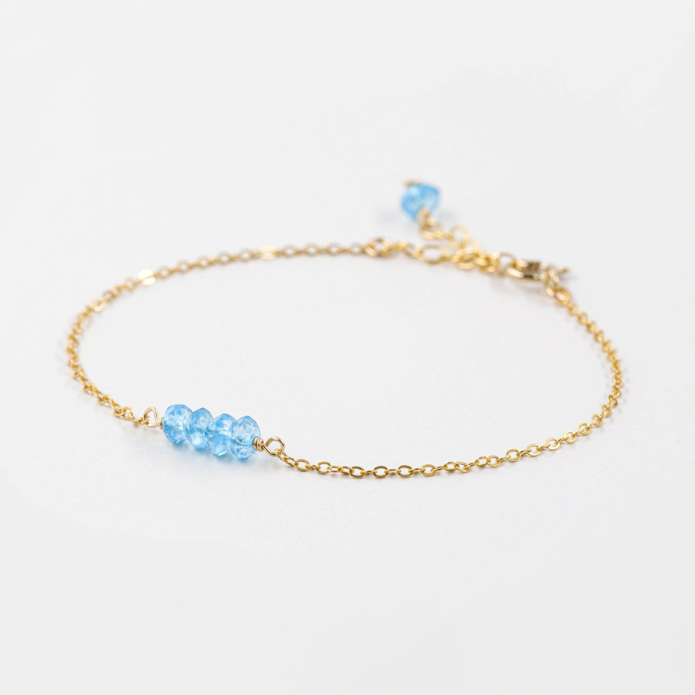 Alina - Bracelet avec Topaze Bleue Naturelle - Petite Vagabonde