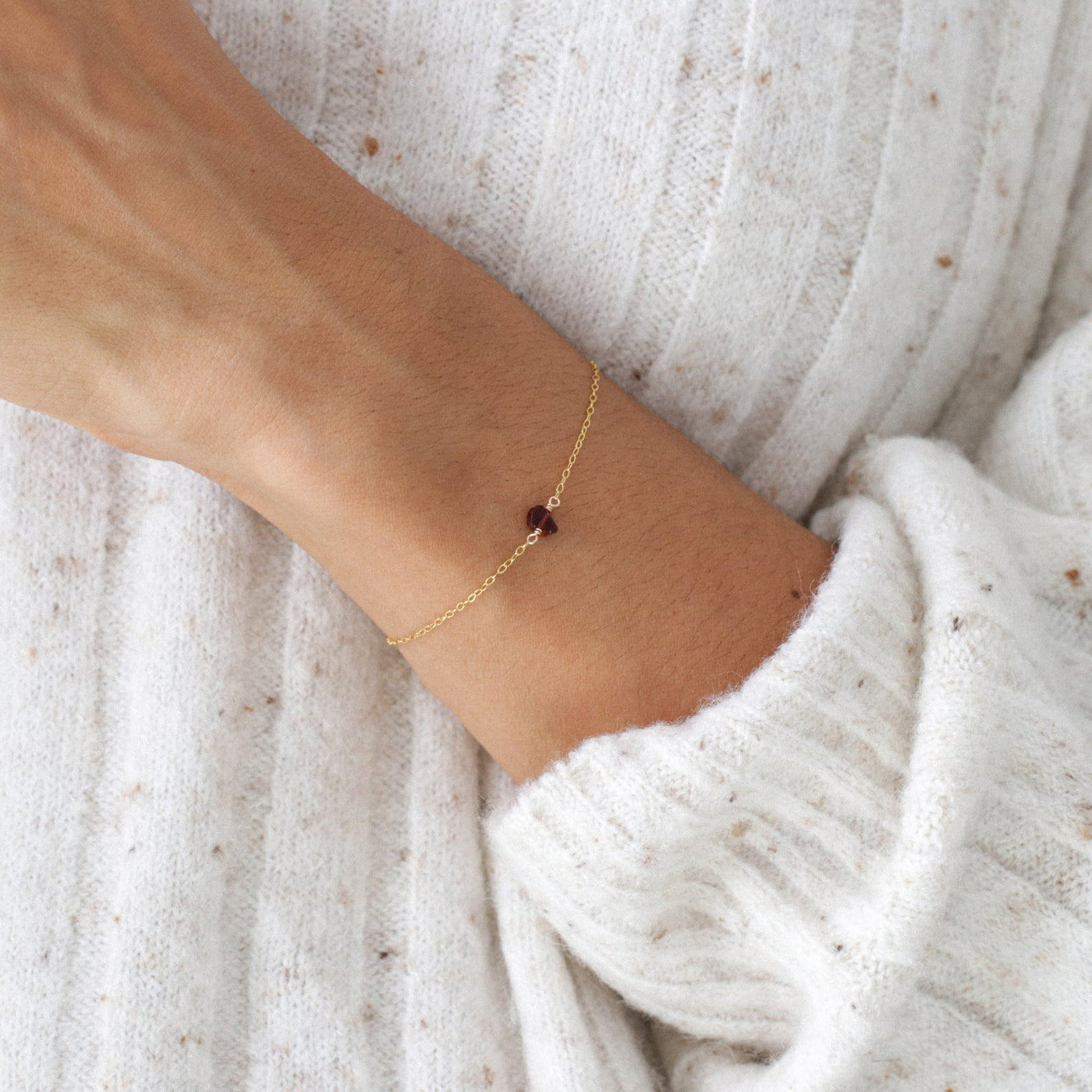 Camina - Bracelet avec Grenat Naturel Brut - Petite Vagabonde