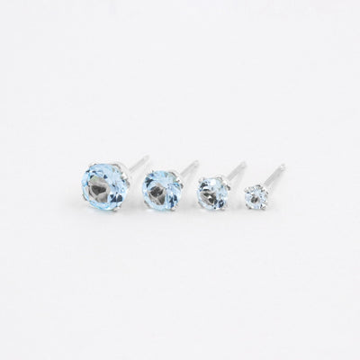 Puces d'oreilles 3-6mm avec Topaze Bleue Claire Naturelle - Petite Vagabonde