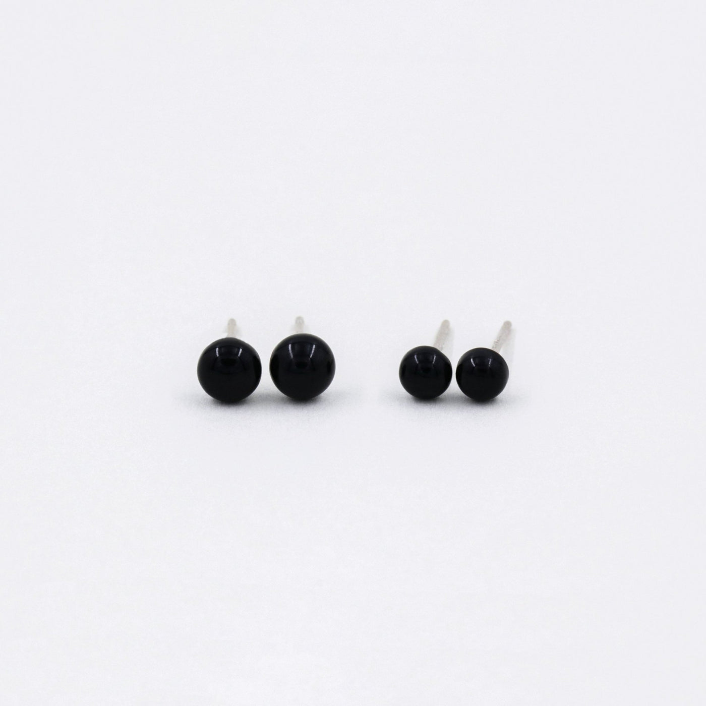 Puces d'oreilles 4-5mm avec Onyx Noir Naturel - Petite Vagabonde