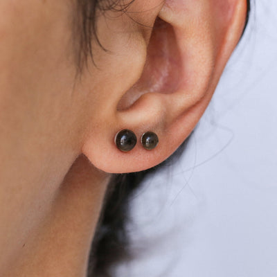 Puces d'oreilles 4-5mm avec Quartz Fumé Naturel - Petite Vagabonde