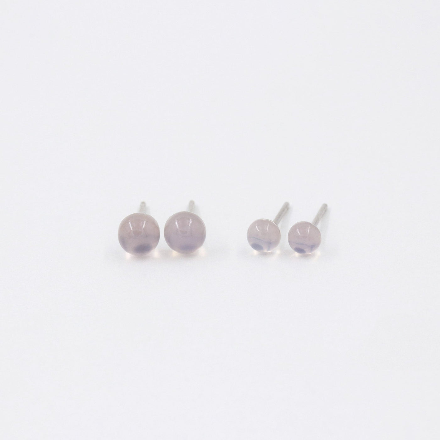 Puces d'oreilles 4-5mm avec Quartz Rose Naturel - Petite Vagabonde