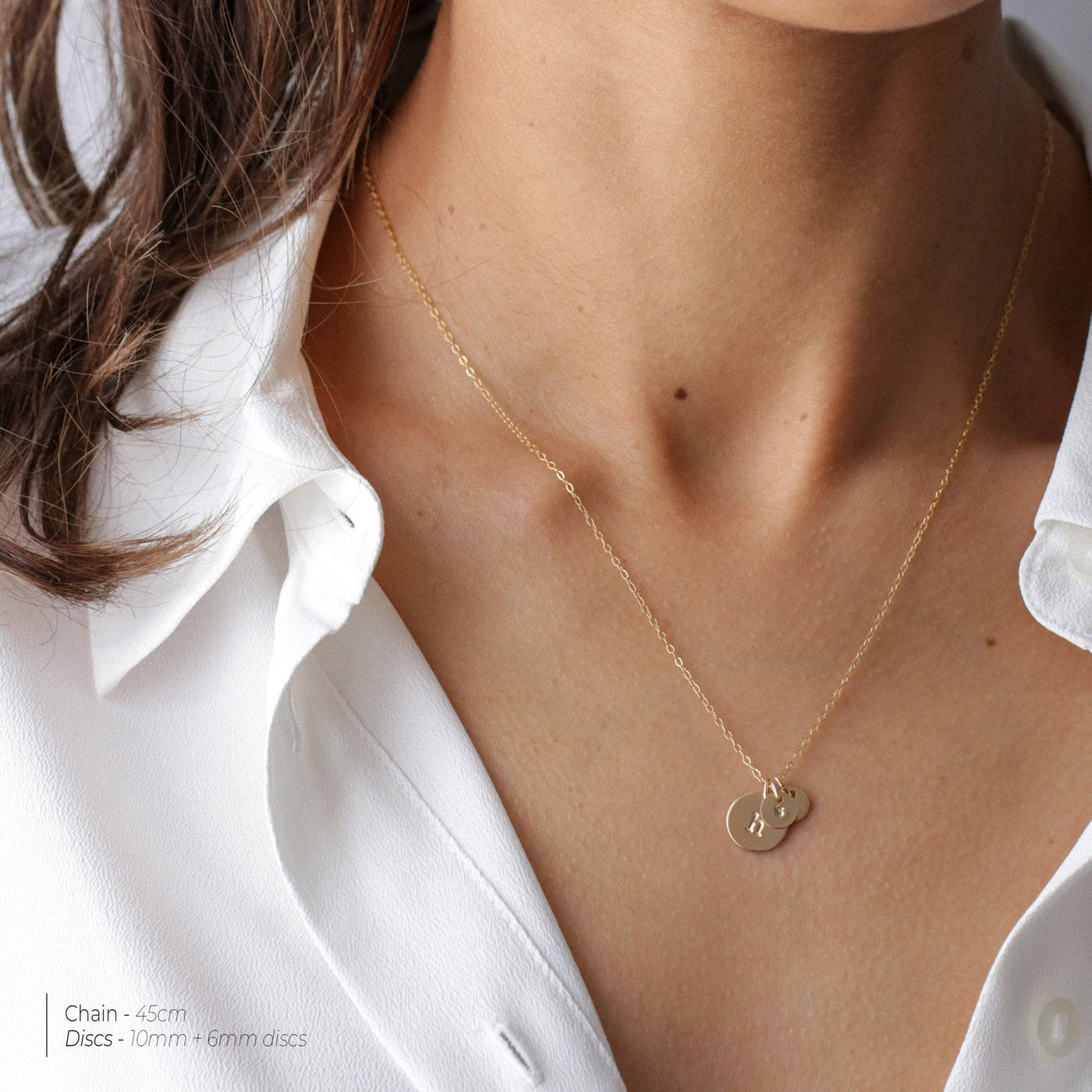 Thais - Collier Initiale 10mm et 6mm - Petite Vagabonde